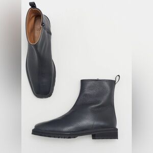 LOQ Tonia Black Leather Ankle Boots